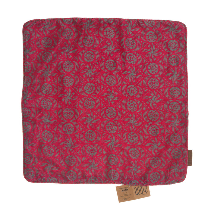 Unikt silke pudebetræk i bordeaux med fint ornamentmønster i mørkere tone og glat overflade i orientalsk vintage boho stil til 50x50 cm sari pude