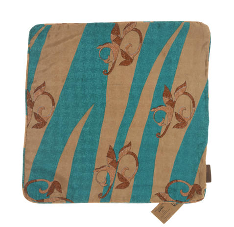 Unikt silke pudebetræk 50x50 cm med mørkeblå og bordeaux mønster af små blade på turkis bund etnisk boho sari pudebetræk stil