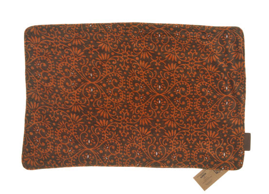 Einzigartiger Seidenkissenbezug (60 x 40 cm) in Orange und Dunkelbraun mit dichtem Suzani-Stickereimuster im Vintage-Stil der indischen Bohème, passend für Sari-Kissen.
