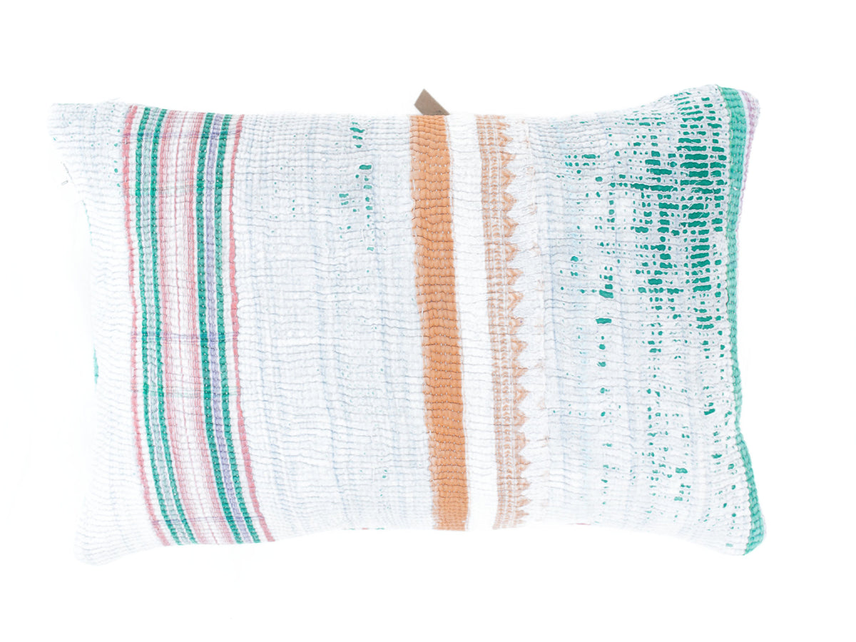 Sari pillowcase 60x40 with colorful bohemian flowers and leaves in green, pink, purple and beige (Indian upcycled sari pillow)