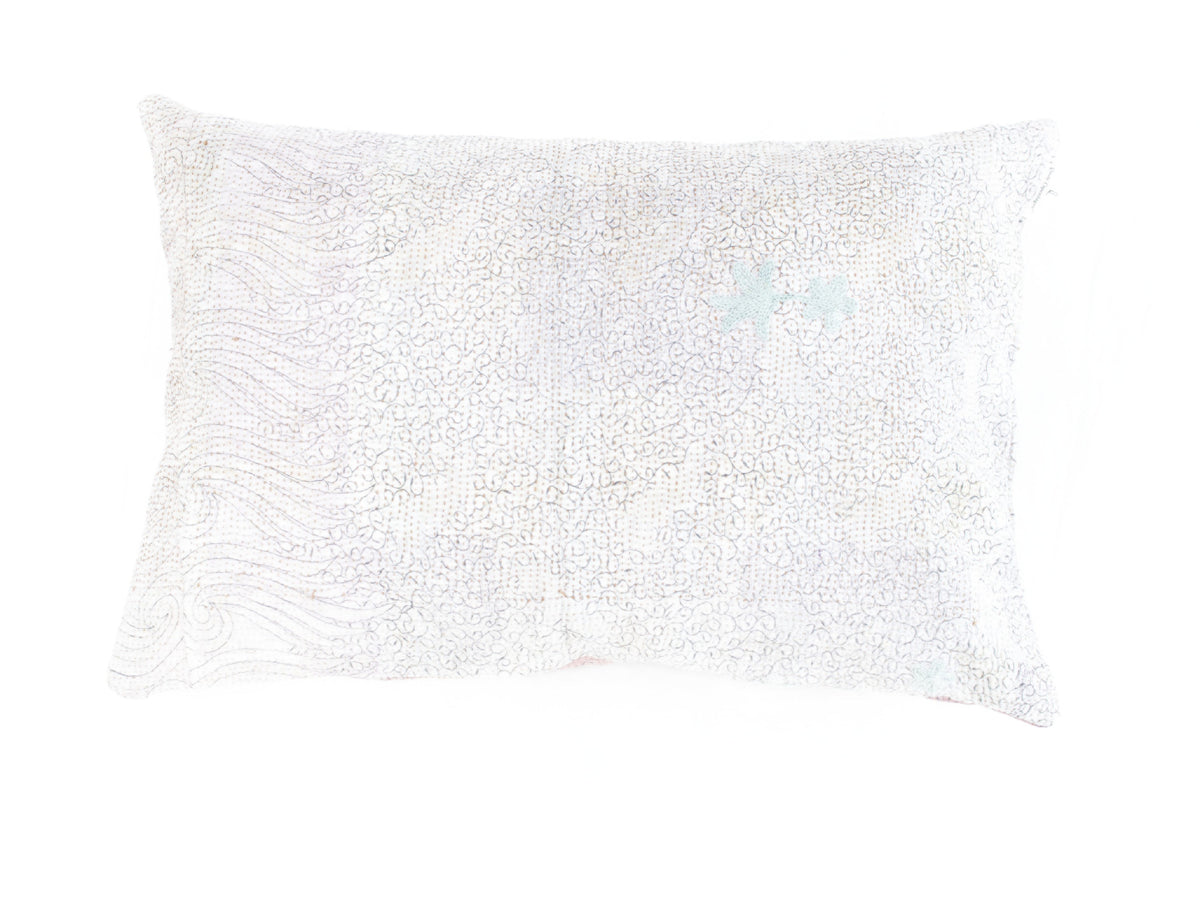 Sari-Kissenbezug 60x40 mit einzigartigem Vintage-Boho-Muster in Creme-, Sand- und Hellblautönen - farbenfroher indischer Kissenbezug für Sari-Kissen und Sari-Polster
