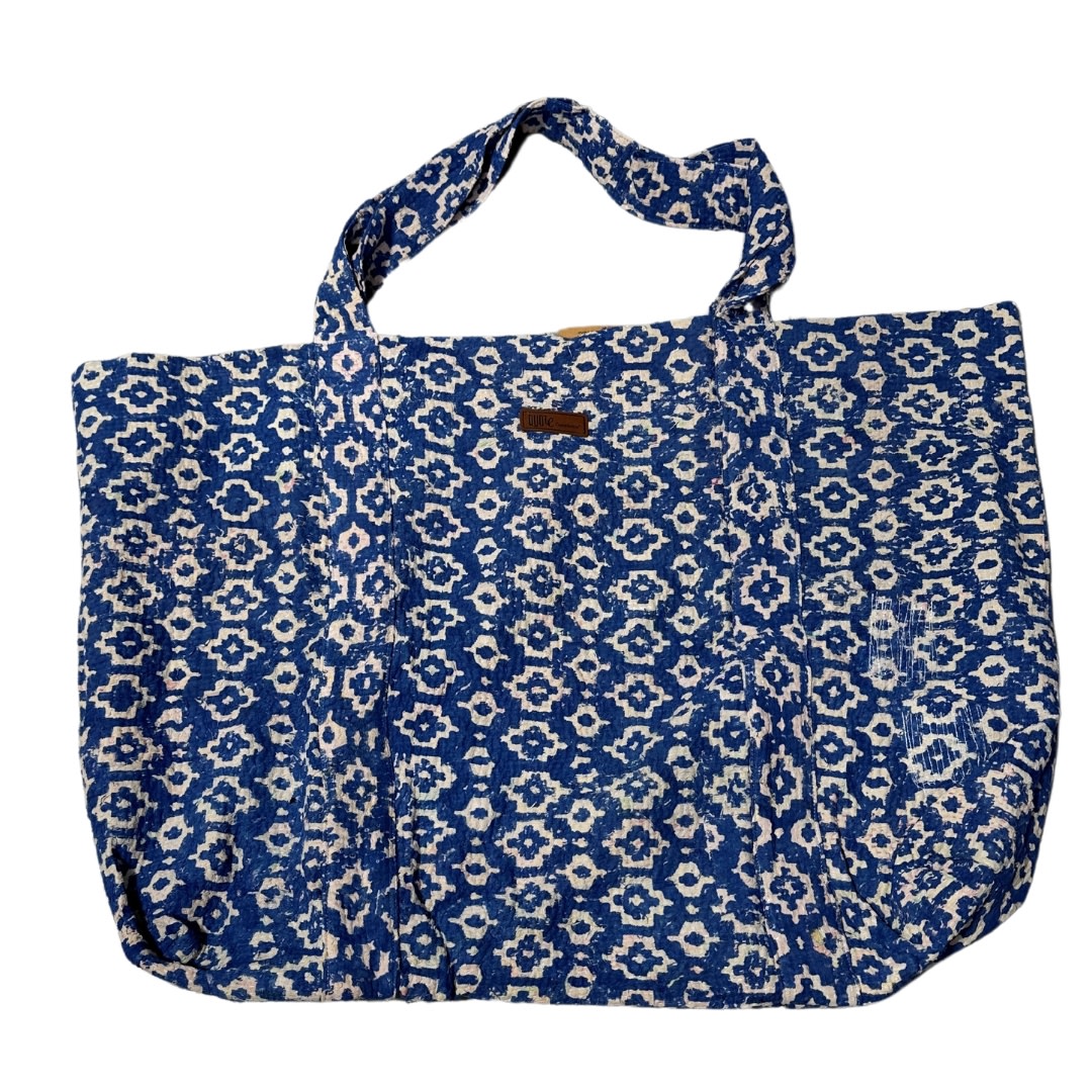 Vintage Pearl Beach hinter Horizont