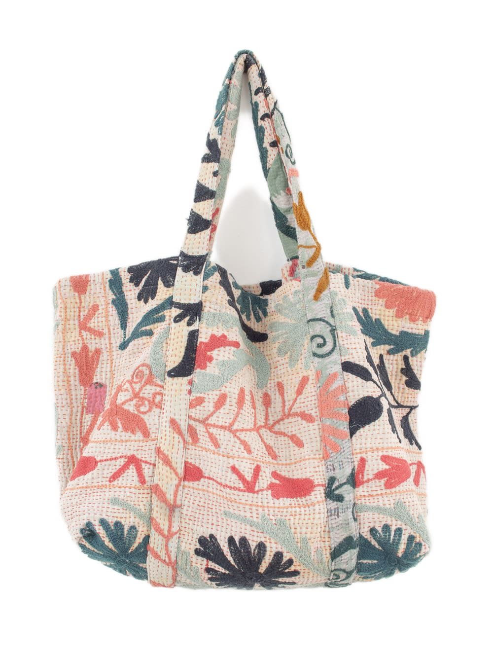 Suzani Vintage Beach dahinter