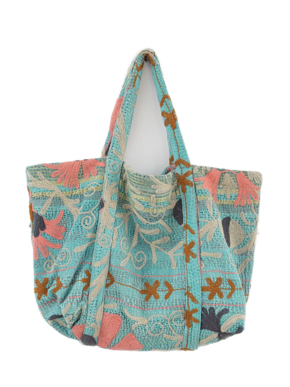 Suzani Vintage Beach dahinter