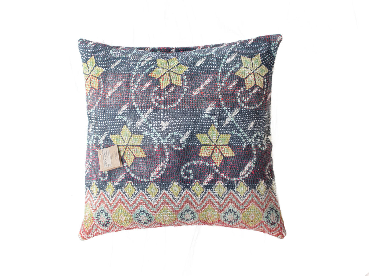 Sari-Kissenbezug 50x50 in Dunkelblau und Rot mit farbenfrohen floralen und geometrischen Mustern, einzigartiges indisches/Boho-Sari-Kissen (orientalische ethnische Kissen)