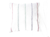 Sari pillowcase 50x50 in white with colorful zigzag/ribbon patterns in red, blue and green - Indian boho and vintage sari pillow, unique decorative ethnic pillows